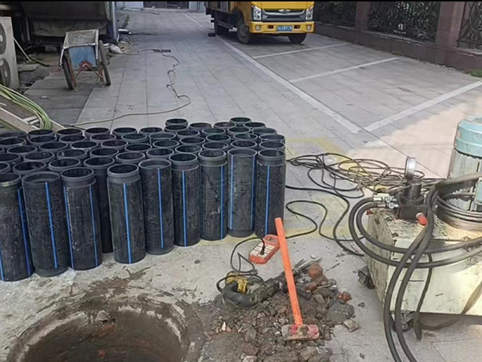 榆社PE置换管厂家 DN315置换管 非开挖管短管置换